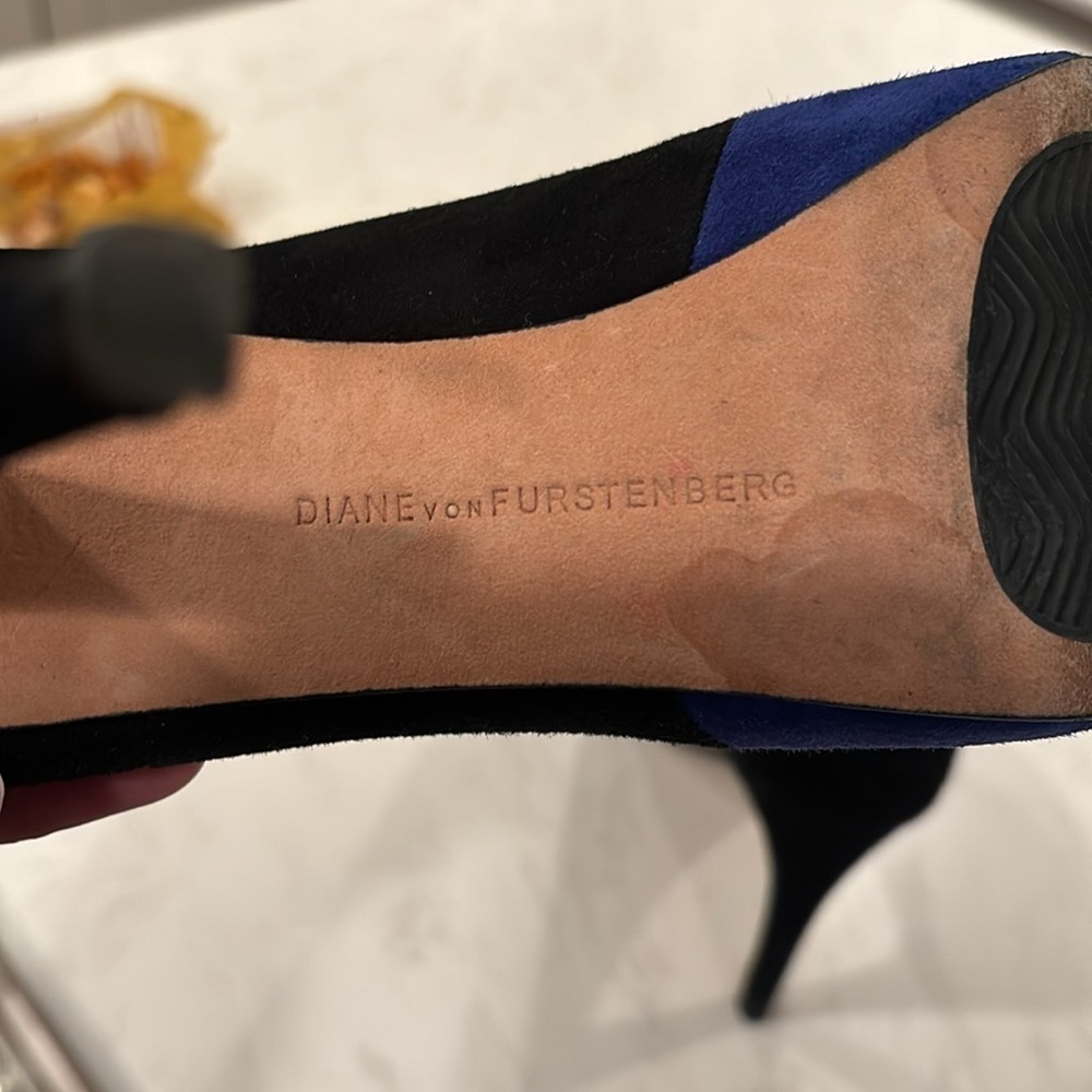 Diane Von Furstenberg Suede Shoes - Picture 5 of 7
